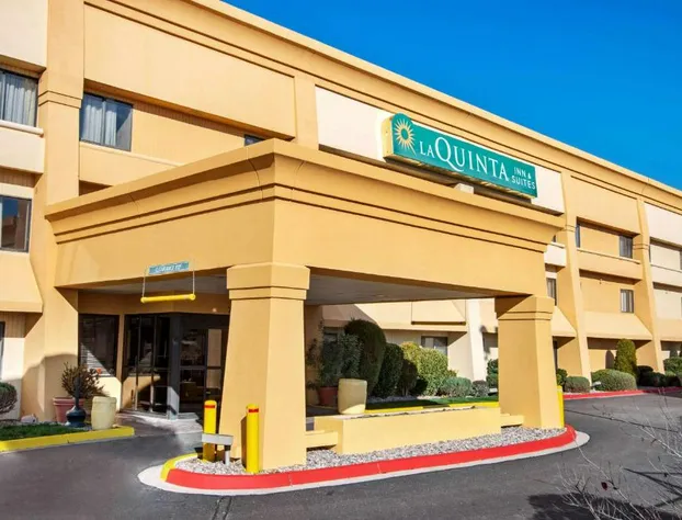 La Quinta Inn & Suites by Wyndham Albuquerque Journal Ctr NW hotel detail image 1