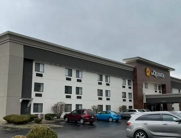 La Quinta Inn by Wyndham Indianapolis Airport Executive Dr hotel detail image 2