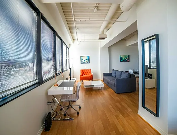 Ginosi FiGaro Apartel hotel detail image 1