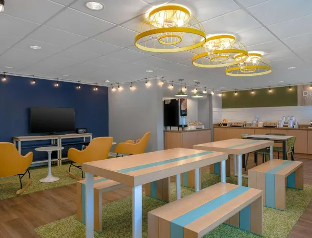 Spark by Hilton Savannah Midtown hotel detail image 4