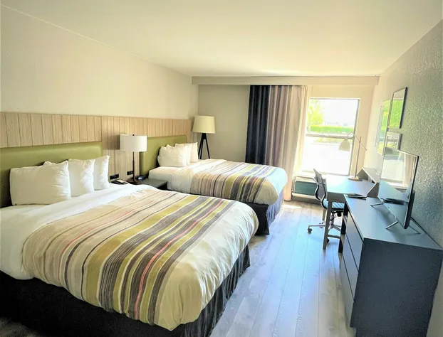 Country Inn & Suites by Radisson, Greenville, NC hotel detail image 4