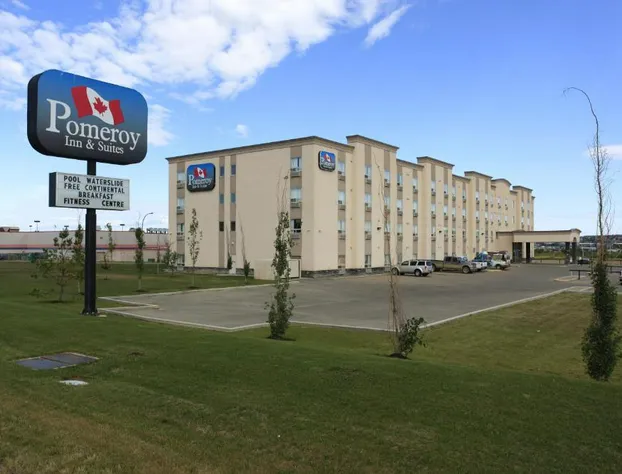Pomeroy Inn & Suites Hotel Dawson Creek hotel detail image 1