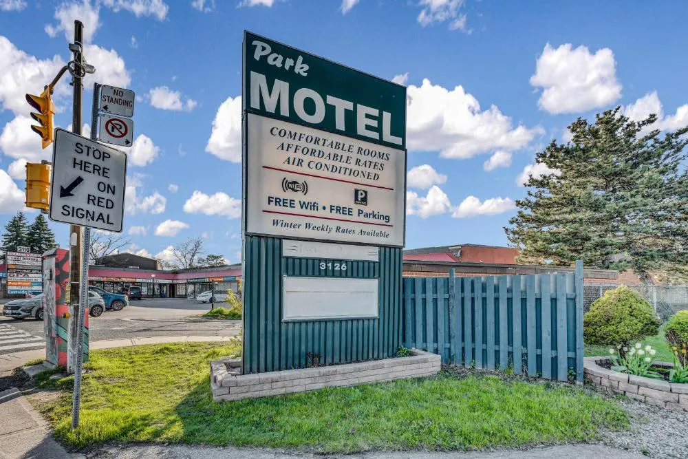 Park Motel hotel hero