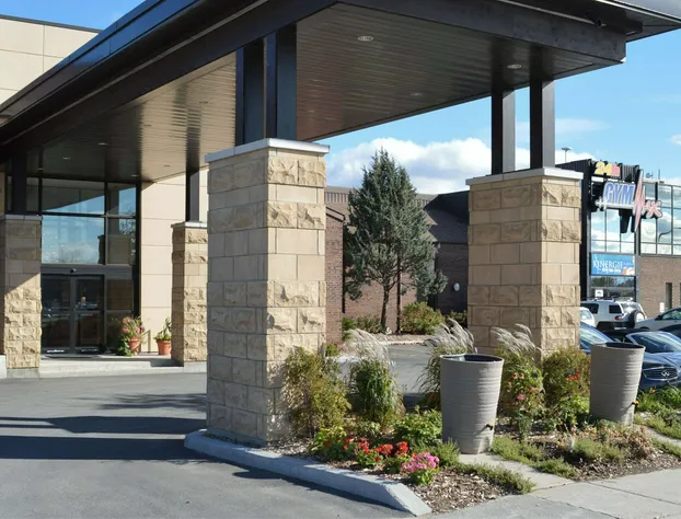 Quality Inn & Suites Gatineau hotel detail image 1