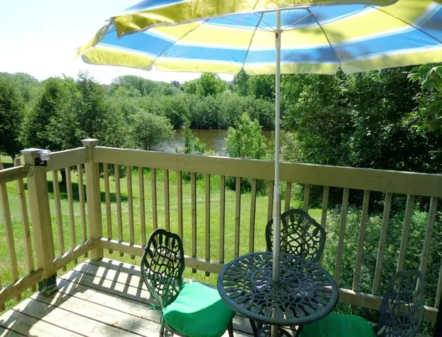 Motel Des Deux Lacs Inc hotel detail image 2