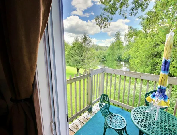 Motel Des Deux Lacs Inc hotel detail image 3