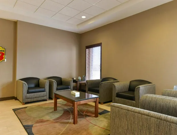 Siding 16 Lodge hotel detail image 2