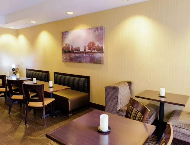 Hampton Inn Eau Claire hotel detail image 2