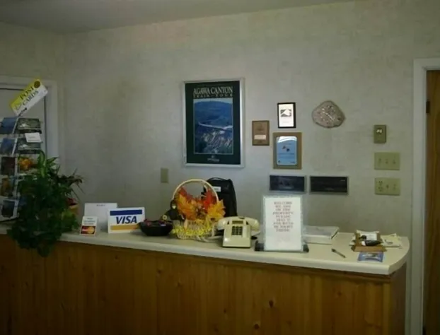 Skyline Motel hotel detail image 3