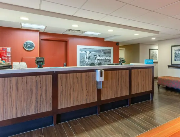 Hampton Inn Madison East Towne Mall Area hotel detail image 3