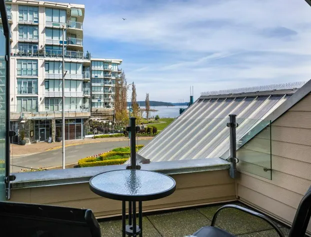 Sidney Waterfront Inn & Suites hotel detail image 3