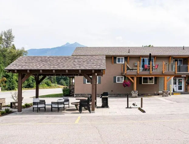 Swiss Chalet Motel hotel detail image 2