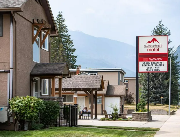 Swiss Chalet Motel hotel detail image 3
