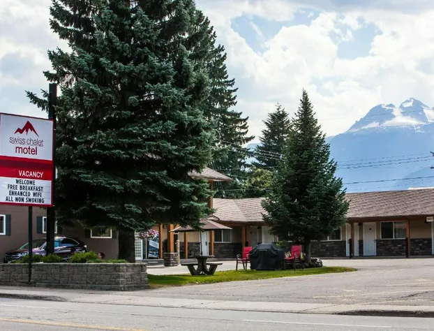 Swiss Chalet Motel hotel detail image 4