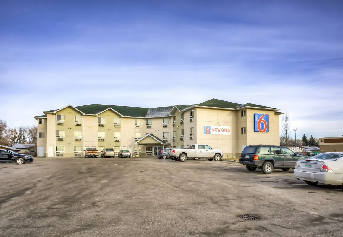 Motel 6 Regina, SK hotel hero