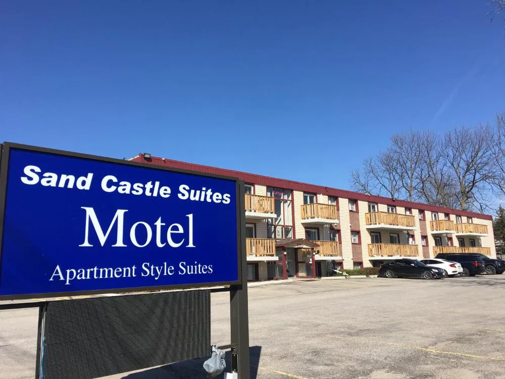 The Sand Castle Suites Motel hotel hero