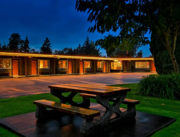 Arbutus Grove Motel hotel detail image 3