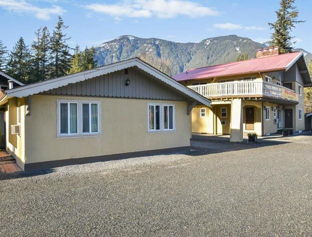 Richca Chalets Resort hotel detail image 3