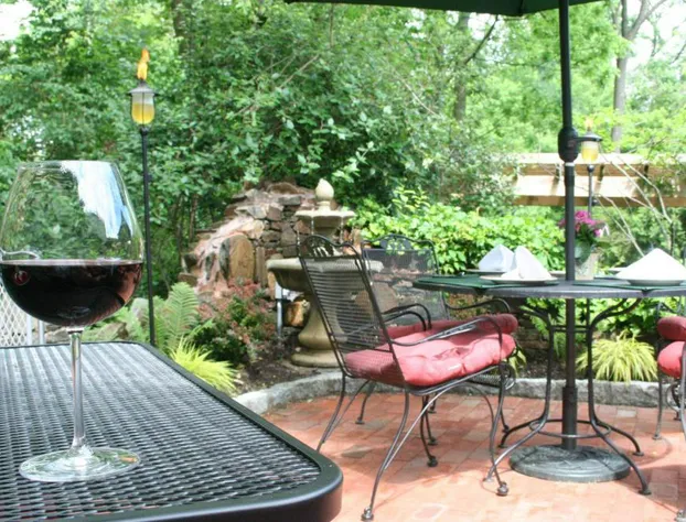 General Warren hotel detail image 3