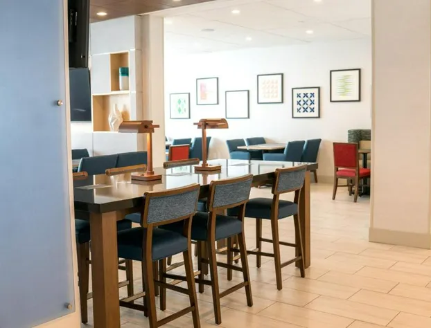 Holiday Inn Express & Suites Brandon by IHG hotel detail image 2