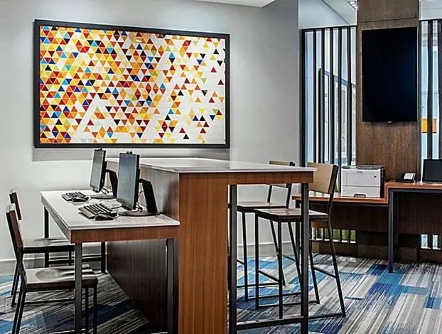 Holiday Inn Express & Suites Brandon by IHG hotel detail image 4
