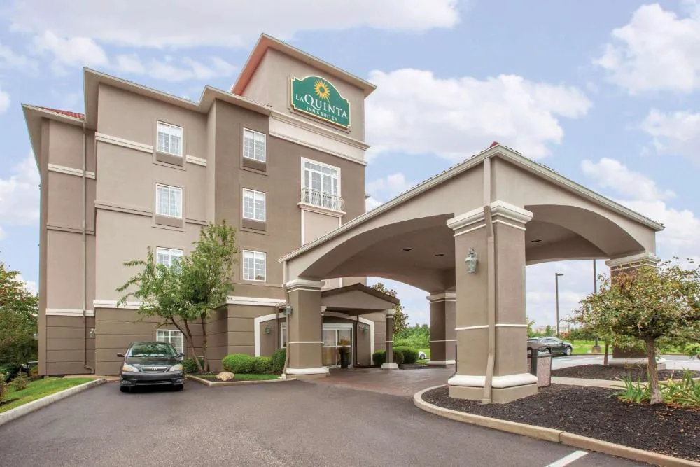 La Quinta Inn & Suites by Wyndham Cincinnati Airpt Florence hotel hero