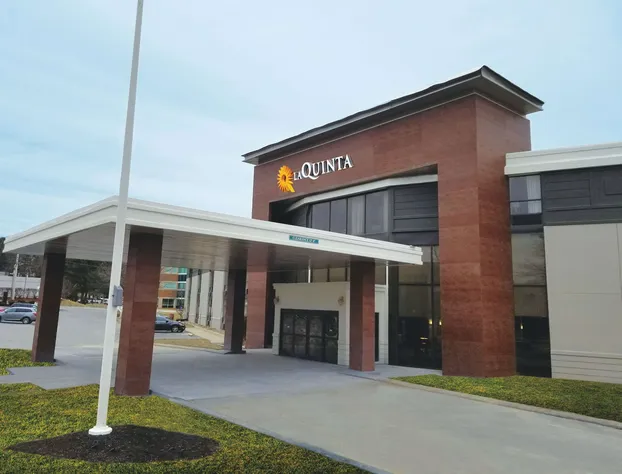 La Quinta Inn & Suites by Wyndham Boston-Andover hotel detail image 1