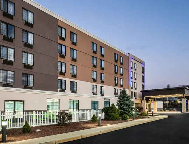 Holiday Inn Express Hotel & Suites Providence-Woonsocket by IHG hotel detail image 3