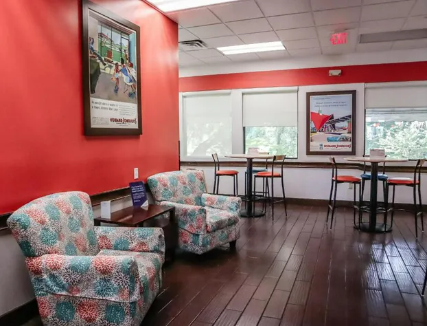 Howard Johnson by Wyndham Ocala FL I-75 hotel detail image 4