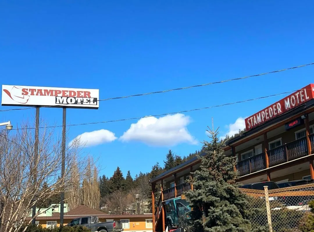 Stampeder Motel hotel hero