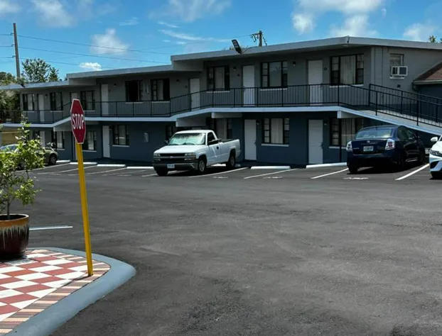 Red Carpet Inn hotel detail image 2