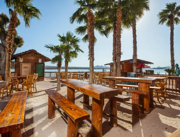 The Nautical Beachfront Resort hotel detail image 3