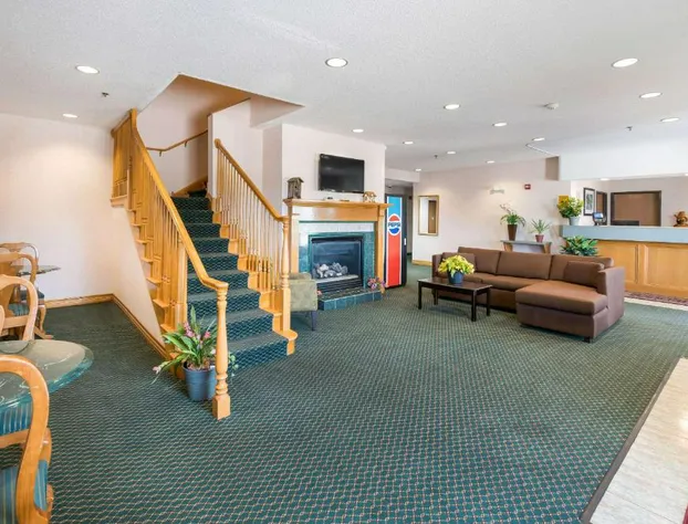 Rodeway Inn Urbana Champaign University Area hotel detail image 4