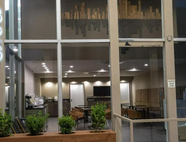 Hotel Xilo Glendale hotel detail image 4