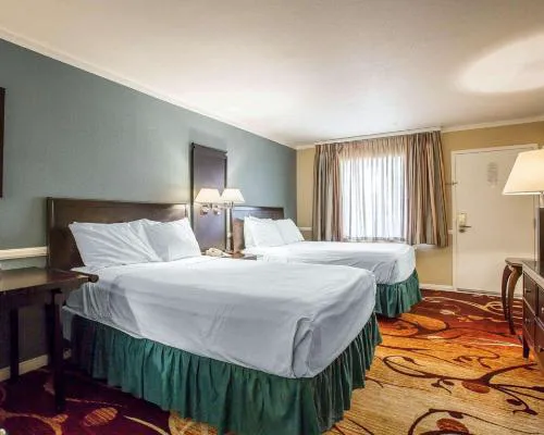 Clarion Inn Near China Lake Naval Station hotel detail image 1