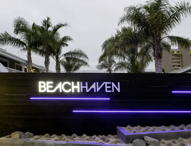 Beach Haven - Near Pacific Beach Park hotel detail image 1