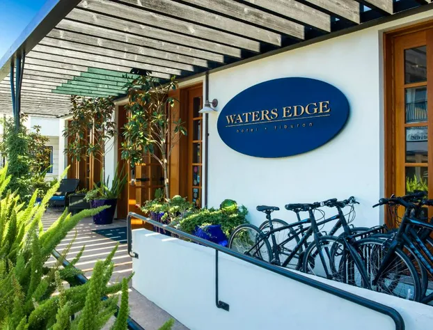 Waters Edge Hotel hotel detail image 1