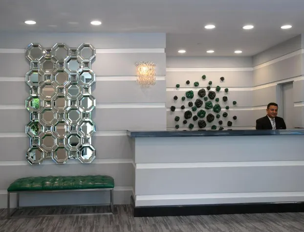 State Plaza Hotel hotel detail image 2