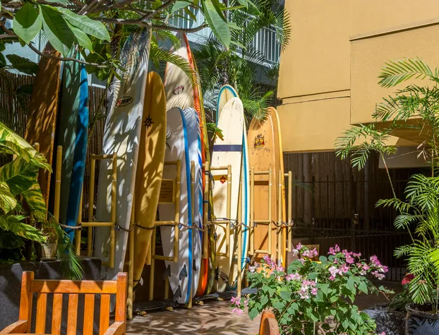 Castle Bamboo Waikīkī Hotel hotel detail image 2