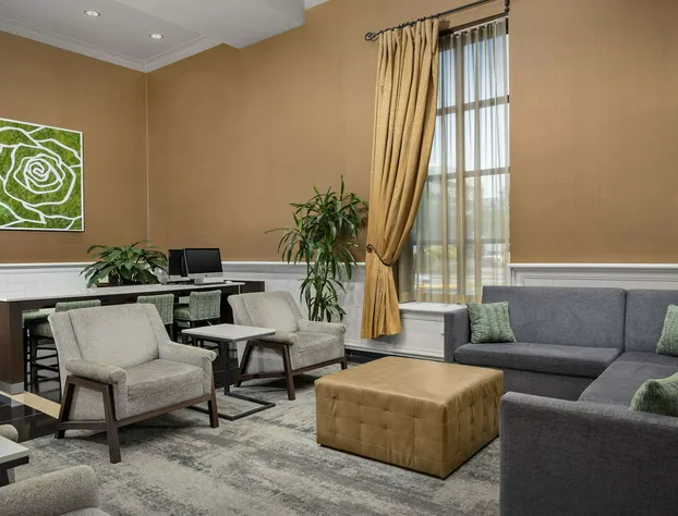 DoubleTree by Hilton Chicago O'Hare Airport - Rosemont hotel detail image 4