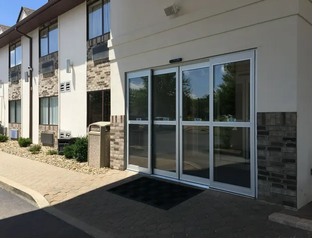 Schoenbrunn Inn hotel detail image 2