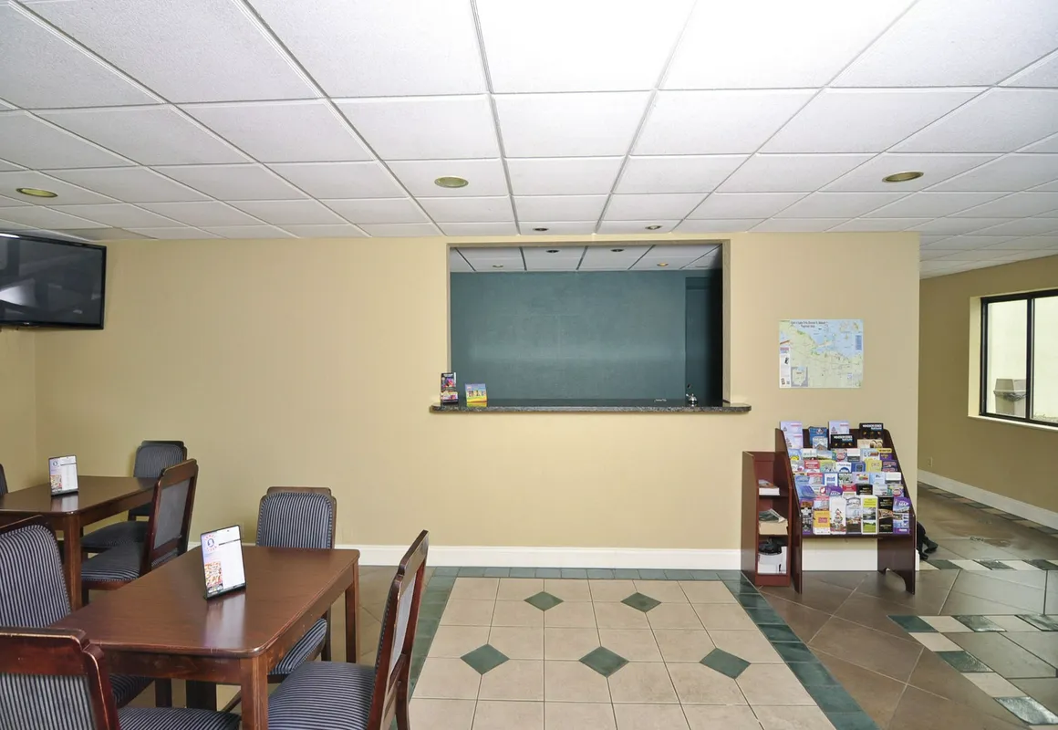 Best Budget Inn Sandusky hotel hero