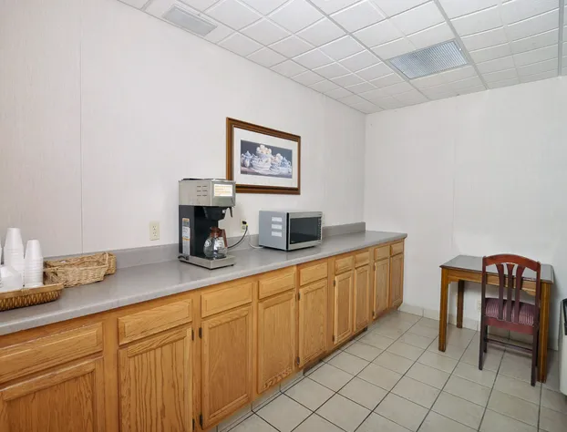 Best Budget Inn Sandusky hotel detail image 3