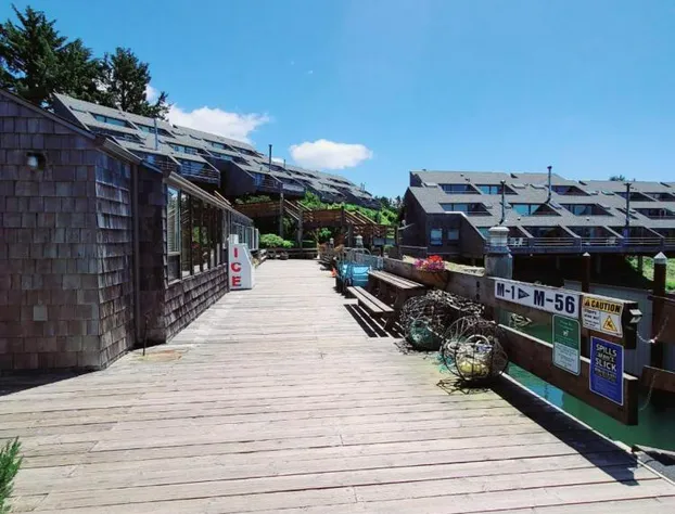 Embarcadero Resort Hotel & Marina hotel detail image 3