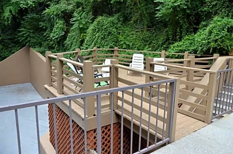 Edgewater Hotel - Gatlinburg hotel detail image 4