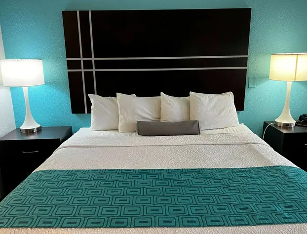 Howard Johnson by Wyndham Houston Heights/Downtown hotel detail image 4