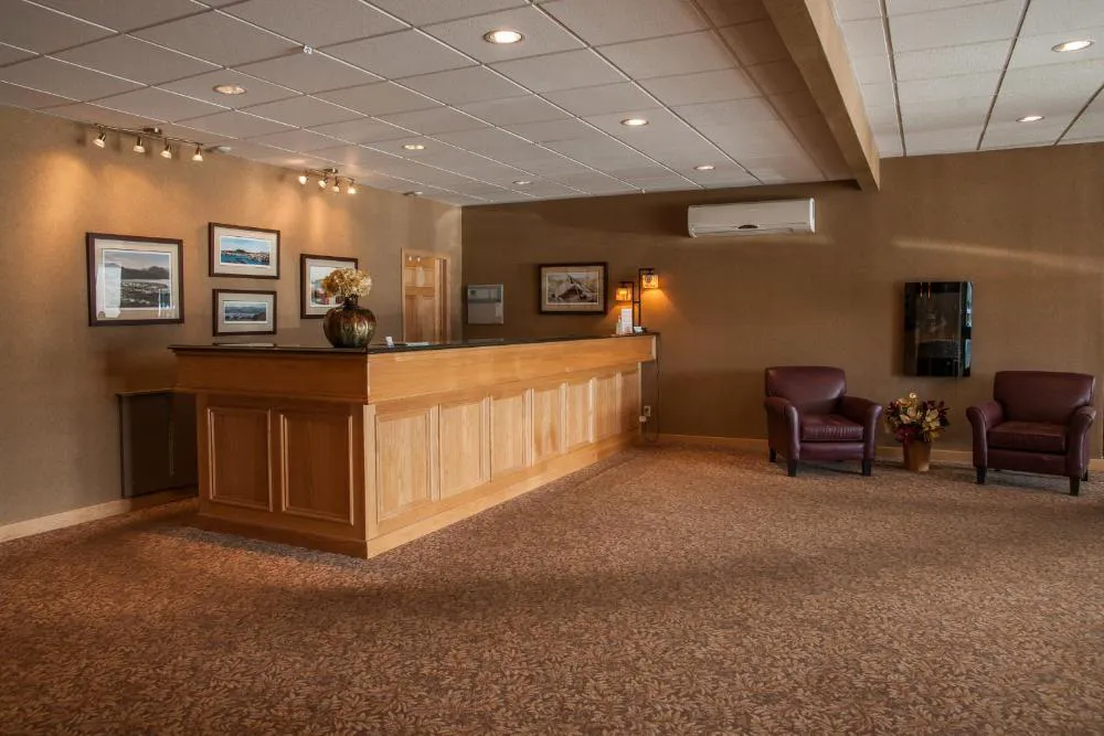 Deer Lake Motel hotel hero