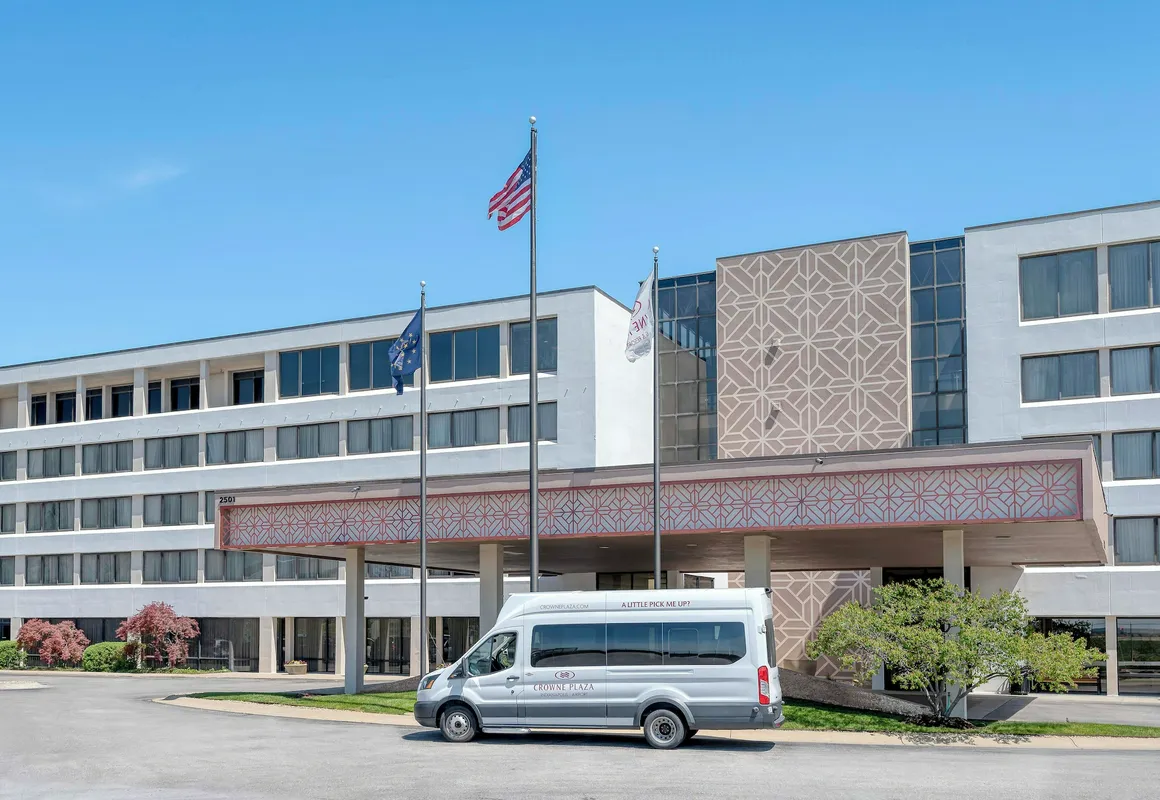 Crowne Plaza Indianapolis-Airport by IHG hotel hero