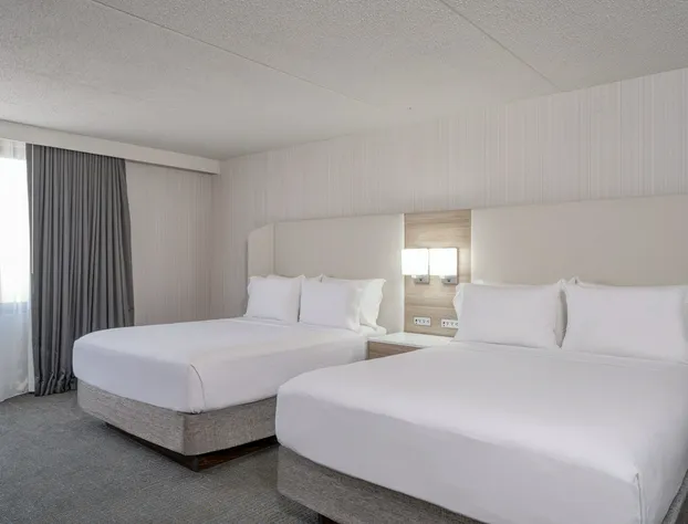 Crowne Plaza Indianapolis-Airport by IHG hotel detail image 4