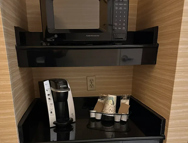 Fairfield Inn & Suites by Marriott Parsippany hotel detail image 4